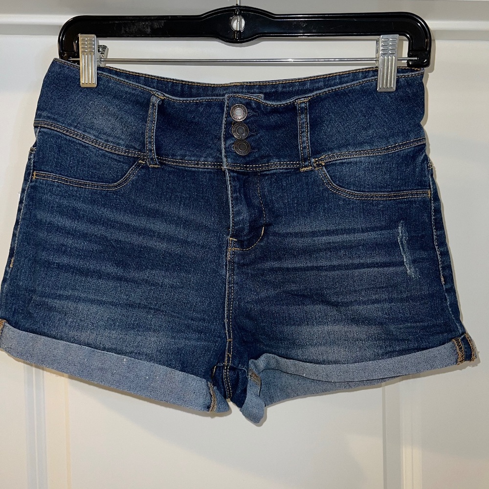 High rise shortie Jean short size 9